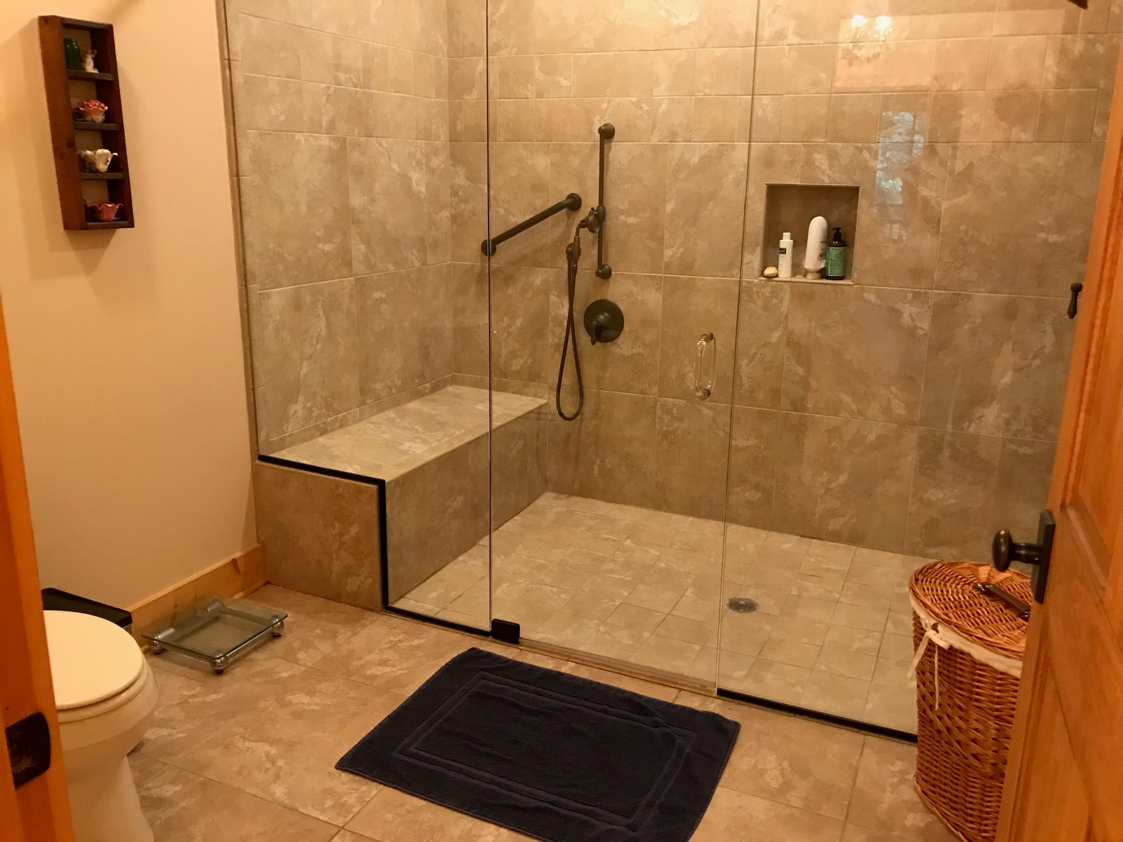 Bathrooms at 139 Mountain Springs Way — photo 2