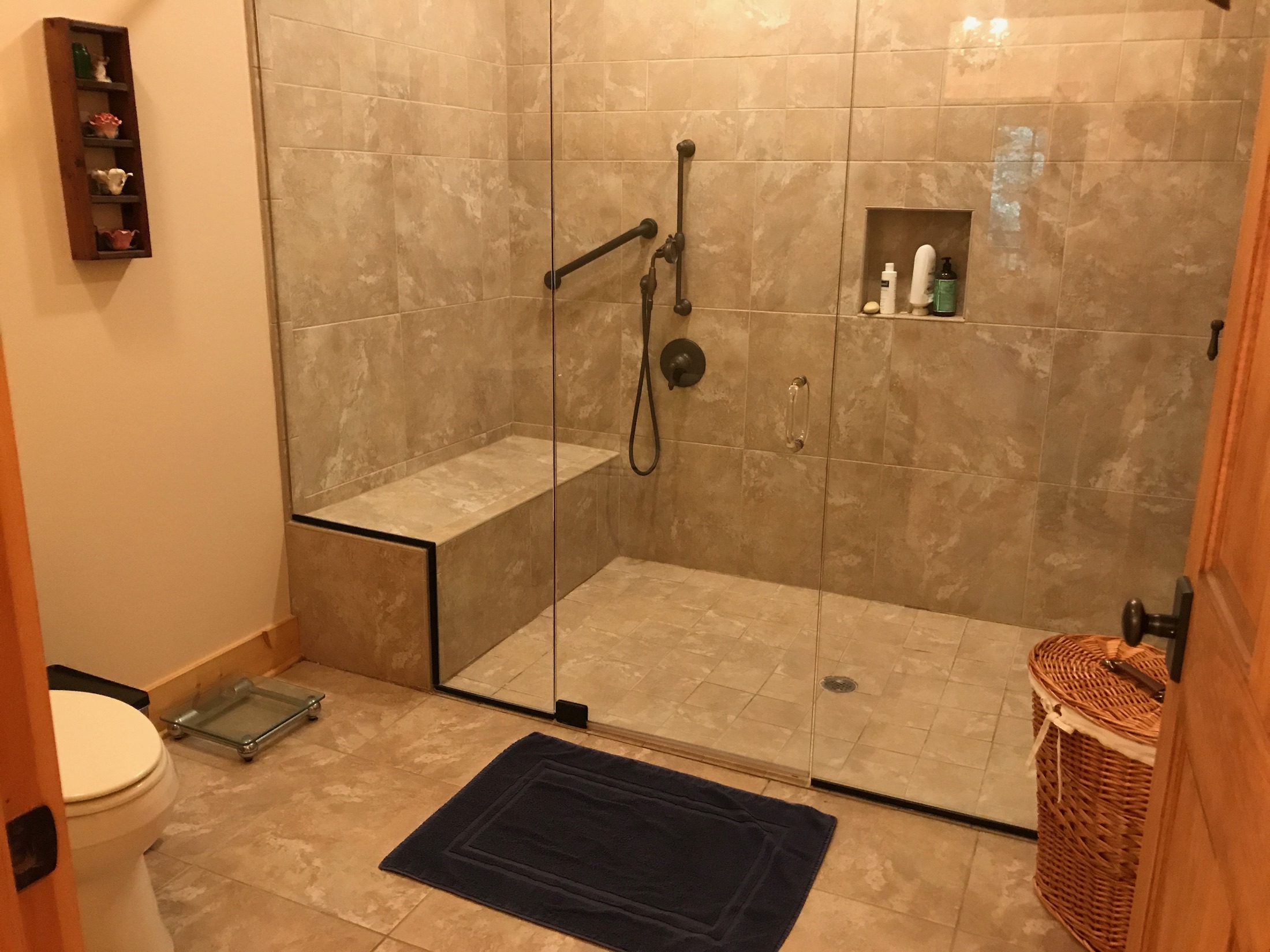 Bathrooms at 139 Mountain Springs Way — photo 2