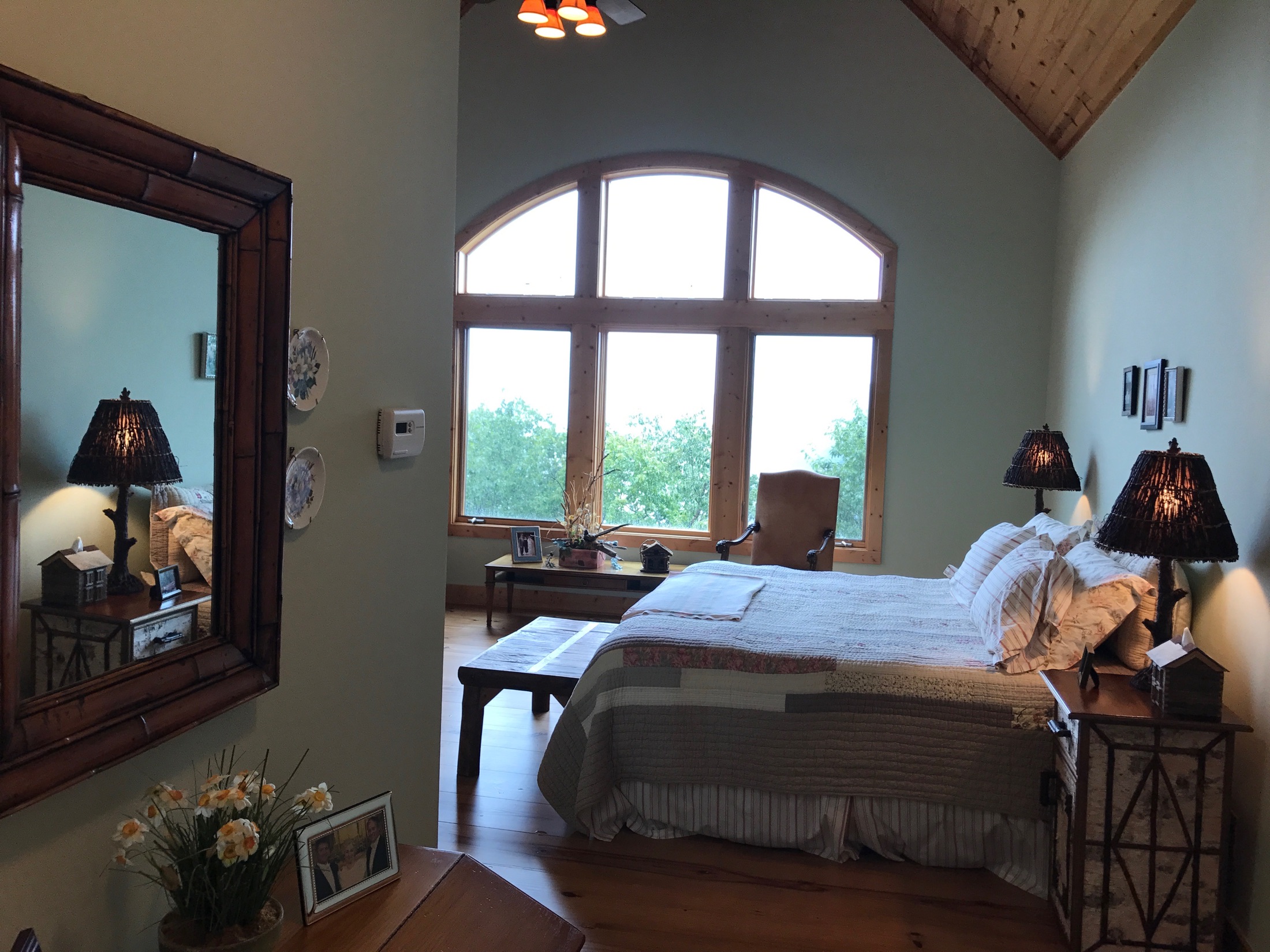 Bedrooms at 139 Mountain Springs Way — photo 2