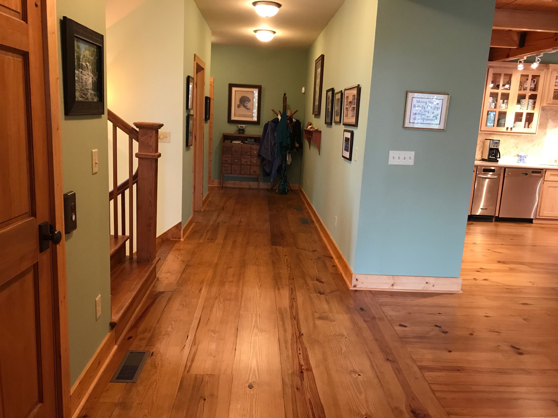 Foyer & Hallways at 139 Mountain Springs Way — photo 3